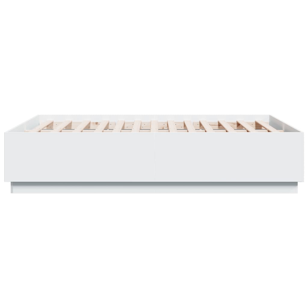 Sengeramme hvit 135x190 cm konstruert tre