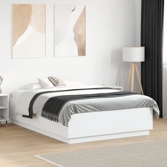Sengeramme hvit 135x190 cm konstruert tre