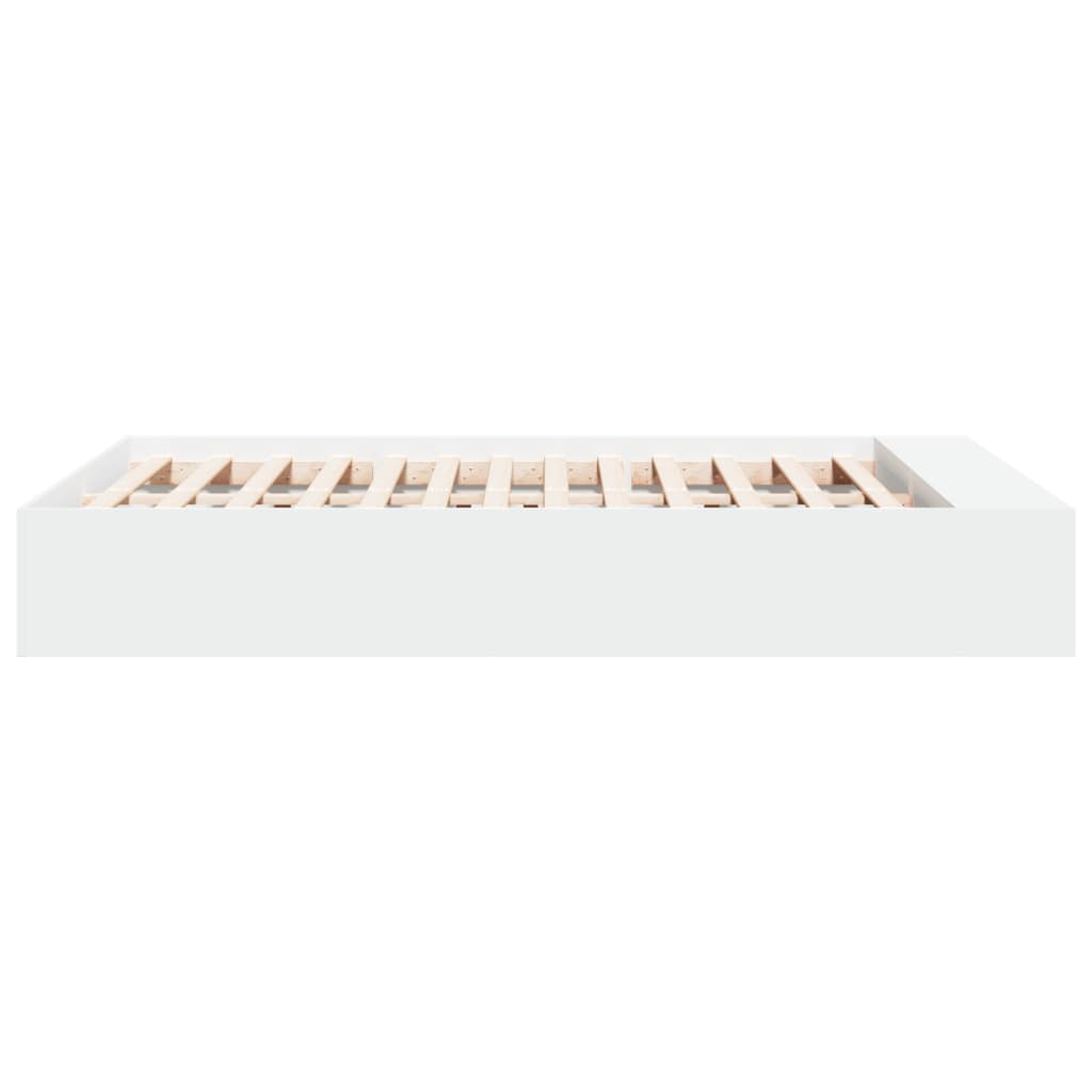 Sengeramme hvit 135x190 cm konstruert tre